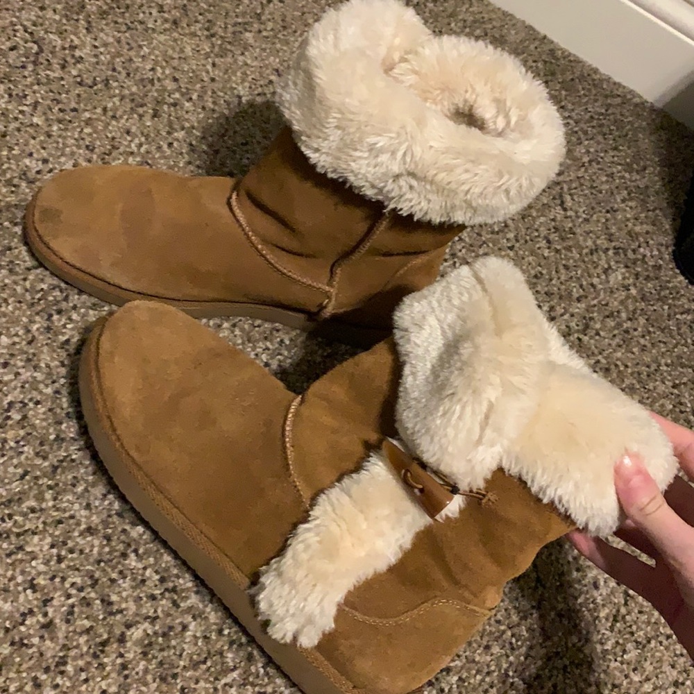 brown fur boots